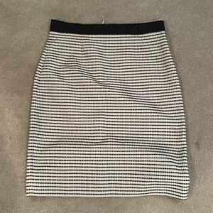 Black and white brooks brothers pencil skirt